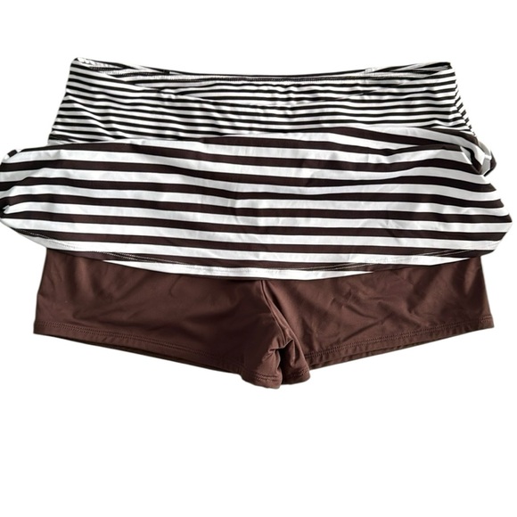 Tommy Bahama Breaker Bay Skort - Picture 4 of 11